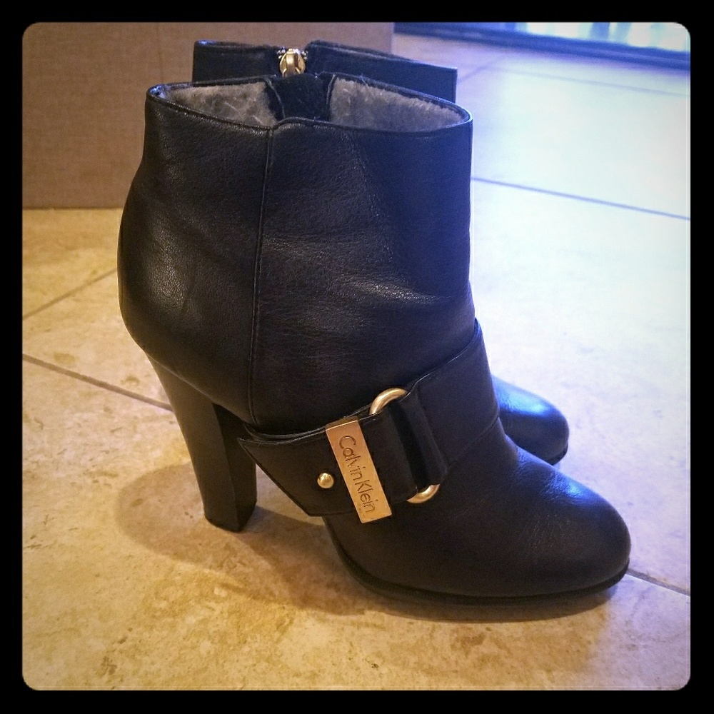 Calvin Klein Booties / Gently used! 👢🍑